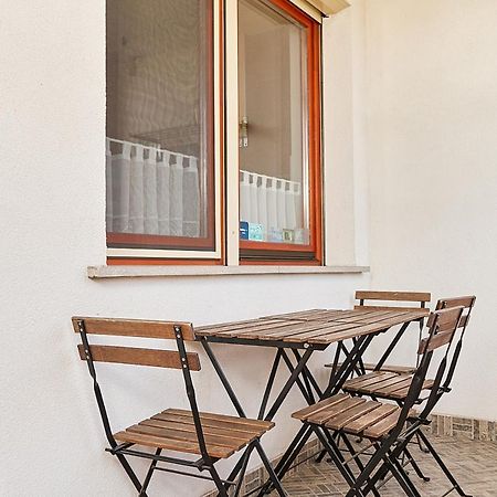 Oazis Apartmanok Морахалом Экстерьер фото